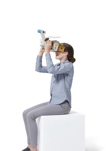 images/products/labo_vr_kit/__gallery/HACA_054d_play_02_R_ad-0_LR.jpg